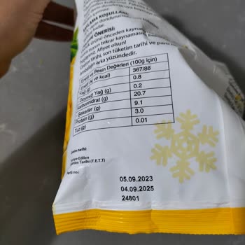 BİM Donmuş Mısır'dan Sinek Çıktı