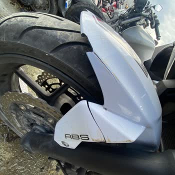 Yediemin Otoparkında Motosiklet Hasarı