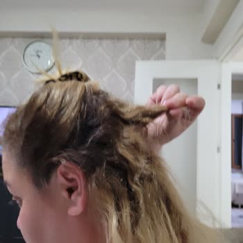 Fatih Zeybek Kuaför ve Güzellik Salonu Kuaförde Yaşanan Önemli Saç Bakımı Sorunu