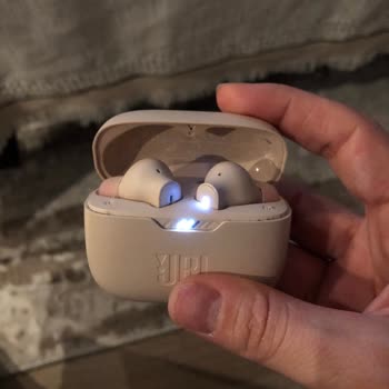 JBL TUNE230NC Tws Sol Kulaklığım Çalışmıyor