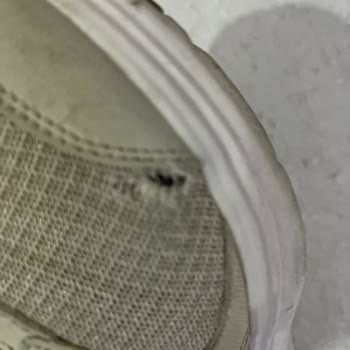 Skechers 6 Ayda Deformasyona Uğrayan Ayakkabı!