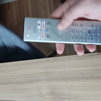 Philips TV Kumandası Mavi Işık Veriyor Çalışmıyor.