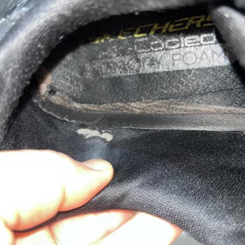 Skechers Kalitesiz Ayakkabı Satıyor (iç Astar Parçalandı)