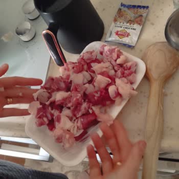 Bravo Süpermarket (Adana) Şikayetim Var Et Konusunda