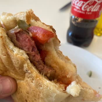 Köfteci Yusuf Ankara Gimat Şubesi Köfteler Pişmemiş