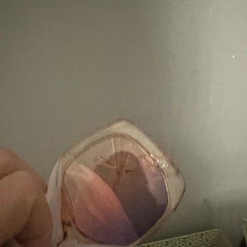 Kremlin Eyes Geç Ve Yanlış Ürün Gönderimi, Asla Cevap Vermiyor