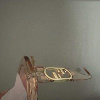 Kremlin Eyes Geç Ve Yanlış Ürün Gönderimi, Asla Cevap Vermiyor