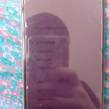 Samsung A70 Ekranında Mor Leke Şikayeti