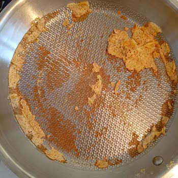 Karaca Züccaciye  3Ply PowerSteel 316+ Çelik İndüksiyon Tabanlı Tavam Yapıştırdı