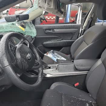 Renault Koleos Airbag Failure - Surviving a Crash with Closed Airbags!