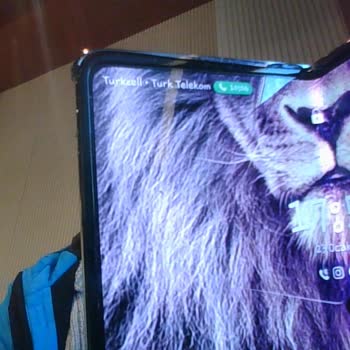 Samsung Fold Ekran Fabrika Hatası