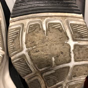 Skechers Ayakkabının Altının Erimesi
