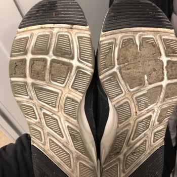 Skechers Ayakkabının Altının Erimesi
