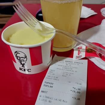 KFC Siparişinde Beklentinin Altında Porsiyon Büyüklüğü