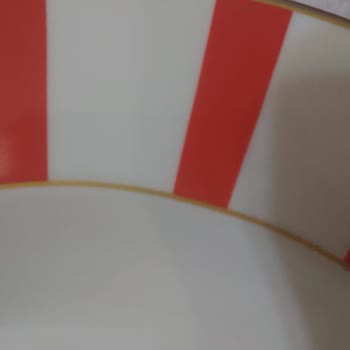 Karaca Züccaciye Yemek Takımı Defolu Ürün Gönderiyor