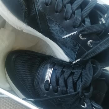 Calvin Klein İlgisizliği Ürünün Kötü