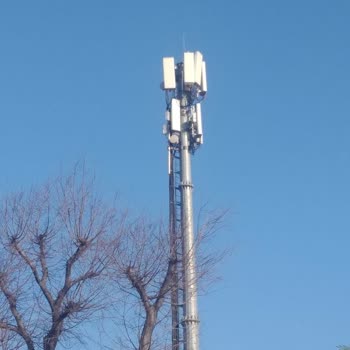 Türk Telekom Şebeke Sorunu. Baz İstasyonunun Dibinde Bile Konuşamadım.