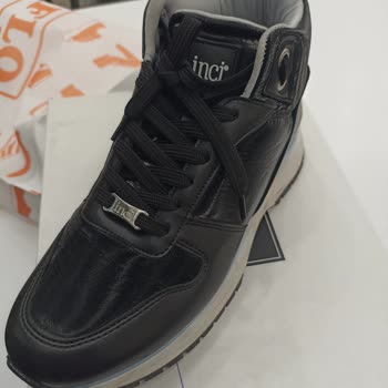 FLO'dan Ürünü Yeni Aldım Bir Kere Giydim Ayaklarım Mahvoldu