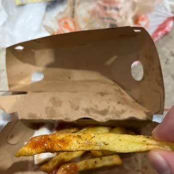 Köfteci Yusuf Patatesinden Zımba Teli Çıktı