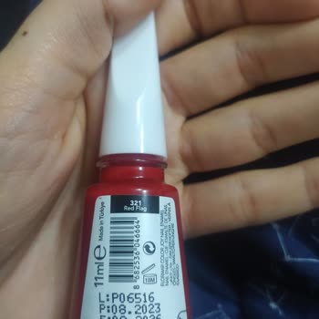 Flormar Tırnakları Turuncu Yapan Kırmızı Oje