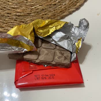 Eti Gıda Eti Markalı Çikolata Ürünün Bozuk Çıkması