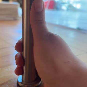 Atölye Furnitu Kırık Koltuk Satıyor