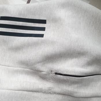 Adidas Kalitesiz Ürün Satıyor