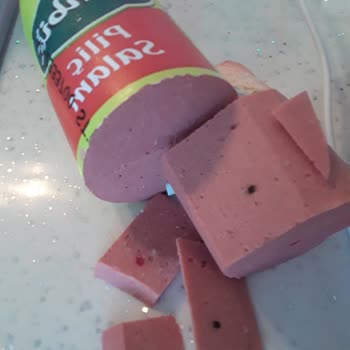 BİM Piliç Salamdan Böcek Çıktı