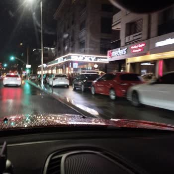 İBB - İstanbul Büyükşehir Belediyesi Bakırköy İncirli Caddesi Kaldırım İşgali