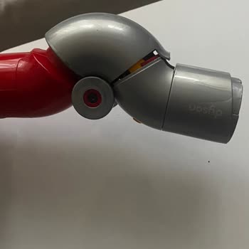 Dyson V12 Mobilya Altı Adaptör Çok Kötü