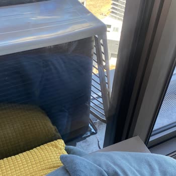 Toshiba Установка кондиционера наполовину