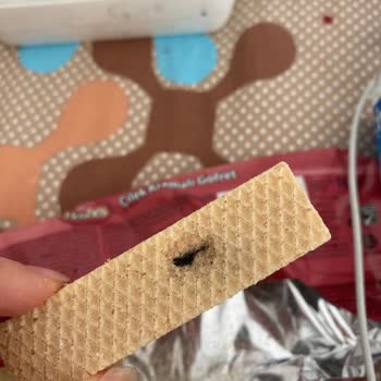 Eti Gıda Paket Ürününde Beklenmedik Madde