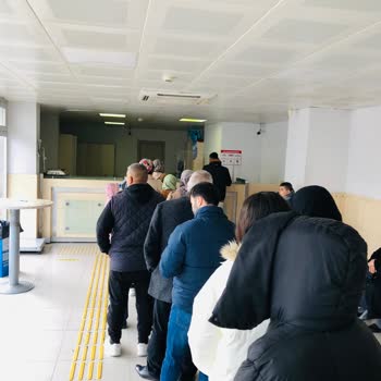 PTT Kargo Saatlerce Tek Gişe İle Hizmet Vermeye Çalışıyor Akevler PTT