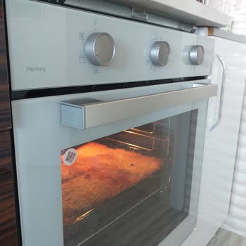 Arçelik Fırın Pişirmiyor, Ses Çıkarıyor!