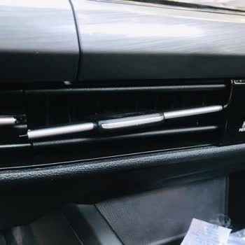Volkswagen Golf 8 Kalorifer Peteği, Havalandırma Menfezi Kırılması Dökülmesi