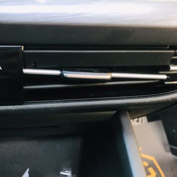 Volkswagen Golf 8 Kalorifer Peteği, Havalandırma Menfezi Kırılması Dökülmesi