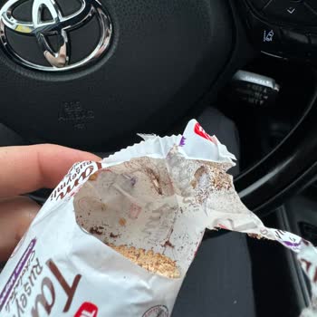 Torku Paket Bisküvide Beklenmedik Misafir