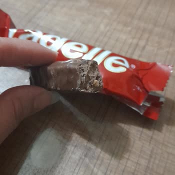 Tadelle Yarım Çıkan Çikolata