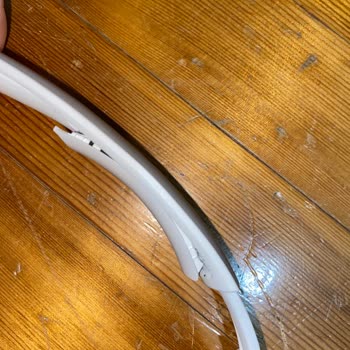 JBL 560 Plastik Aksam Kalitesizliği