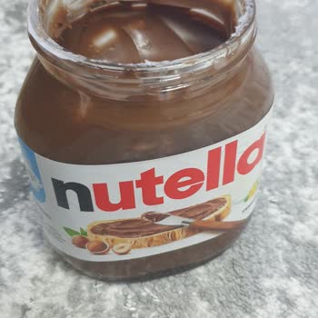 Nutella Değil Sanki Başka Marka Çikolatalar Gibi