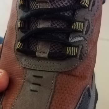 SuperStep Skechers Ayakkabı Soyulmaya Başladı