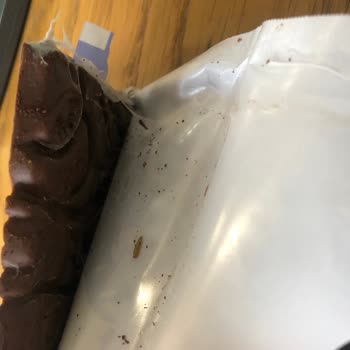 Kurtlu Çikolata 😕 Ülker Be Happy