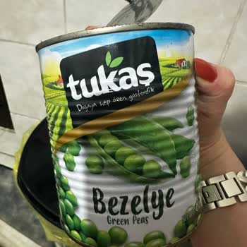 Tukaş Konserve Böcekli Çıktı!