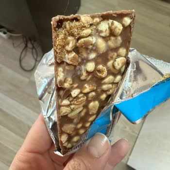 Şölen Ozmo Farm Tahıl Patlaklı Çikolata Kurt Çıktı