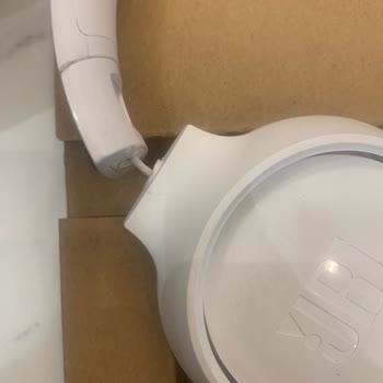 My JBL Headphones Opened at the Connection, Disintegrated