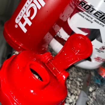 Supplementler Markt Protein Tozumdan Kurtçuk Çıktı!