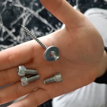 Doğtaş Mobilya Kullanılamaz Haldeki Mutfak Sandalyesi!