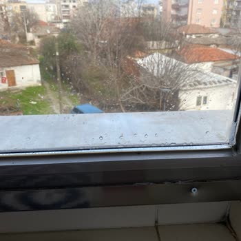 Kaya Camlama Sipariş Gecikmesi Ve Kusurlu Montaj Sorunu