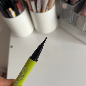 Gratis'te Kalitesiz Eyeliner Hayal Kırıklığı!