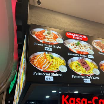 Green Salads Menü İle Aynı Olmayan Yemek